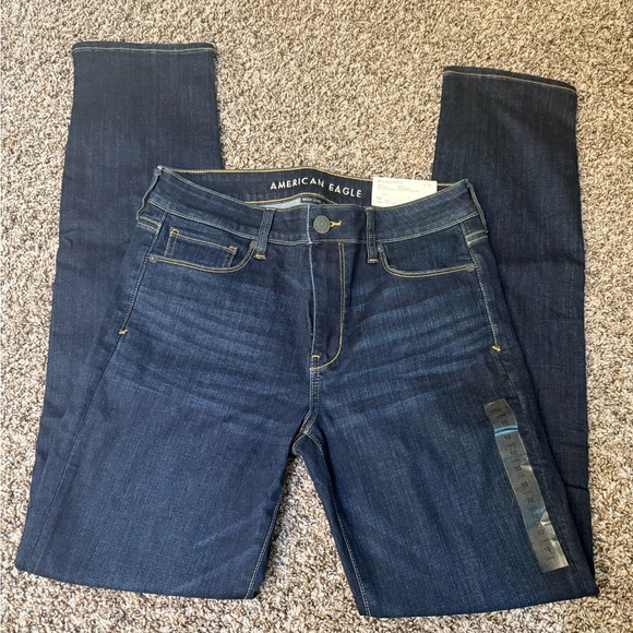 New with Tags! Women’s Size 10 Long American Eagle Outfitters Jeans - Picture 2 of 5